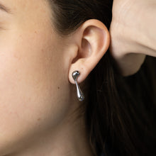 Load image into Gallery viewer, Liquid mismatch earrings
