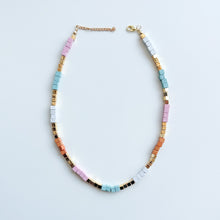Load image into Gallery viewer, Wood bead necklace
